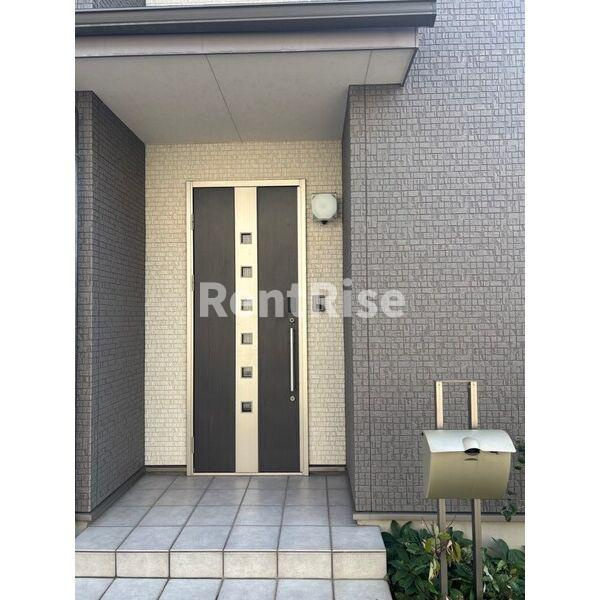 起D棟のエントランス