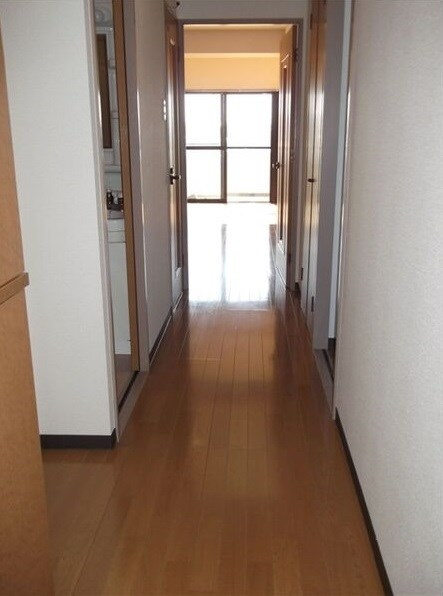 サウスヒルズ大清水の玄関