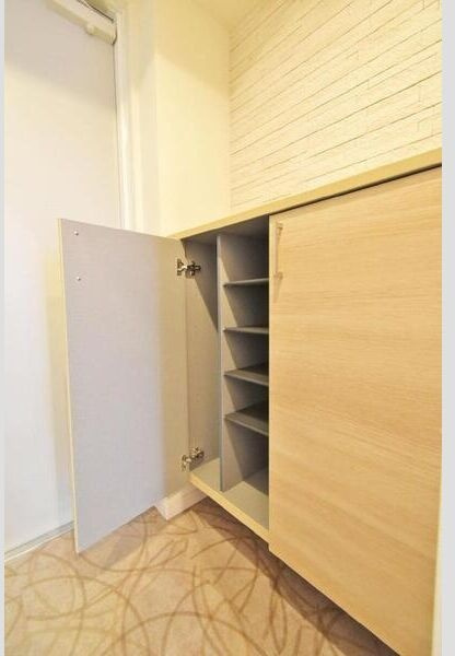 エスペランサ上前津の玄関