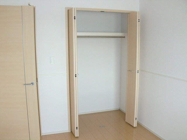 フロンテーラの収納