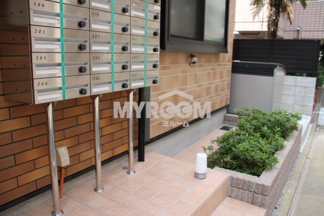 アーバンプレイス高田馬場Xの設備|集合ポスト