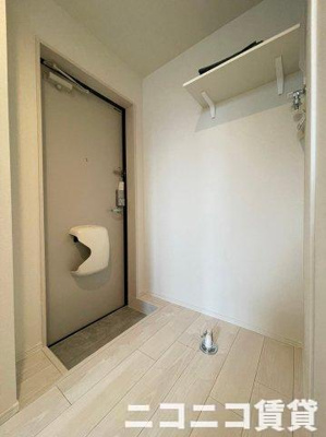 【玄関】 | LEDミラージュF | 別号室イメージの為、現状を優先致します。