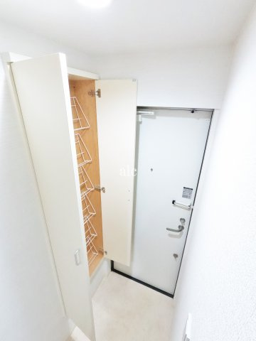 豊島区南大塚１丁目のアパートの玄関|別部屋使用