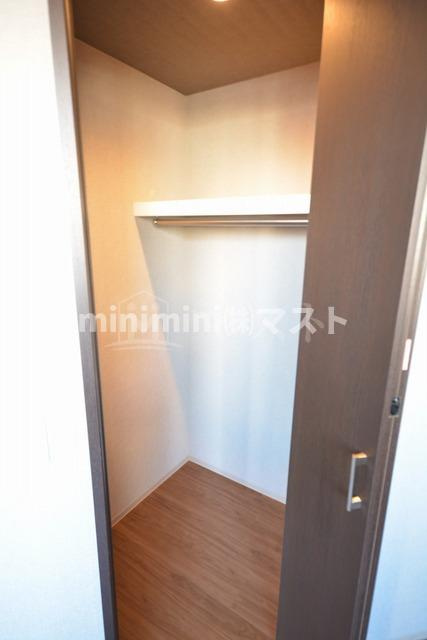 エヌレジデンス新今宮の収納