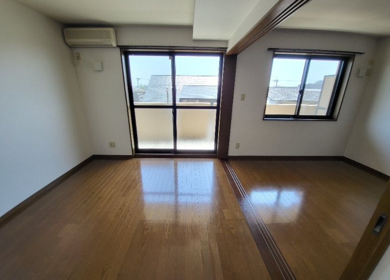 熊本市中央区黒髪６丁目の賃貸マンションの内装