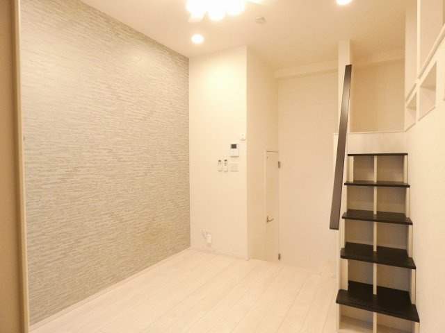 ANRAKUの居間・リビング