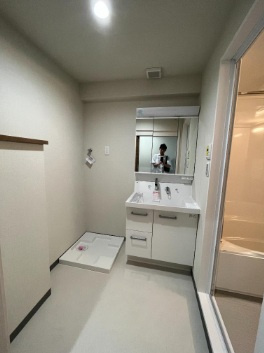 シーサイドパレス明石錦明館の独立洗面台