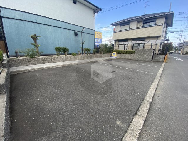 カサフェリスの駐車場