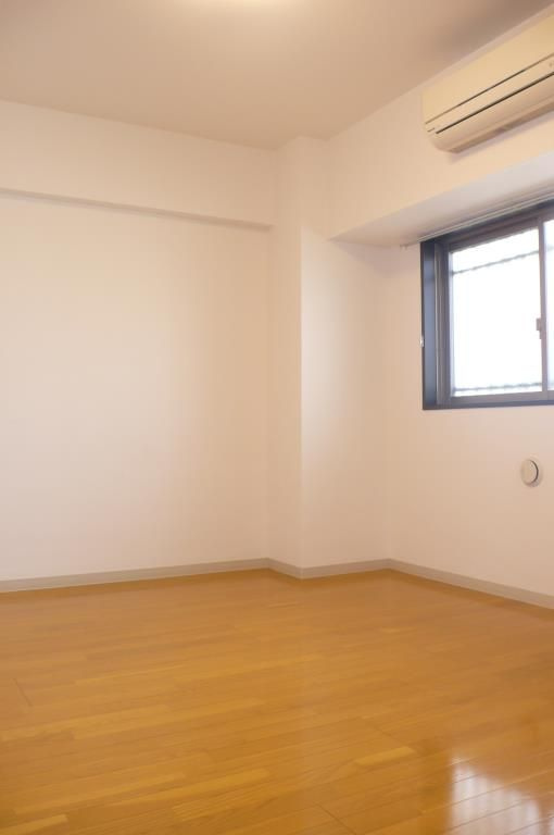 グランディール タチバネの寝室