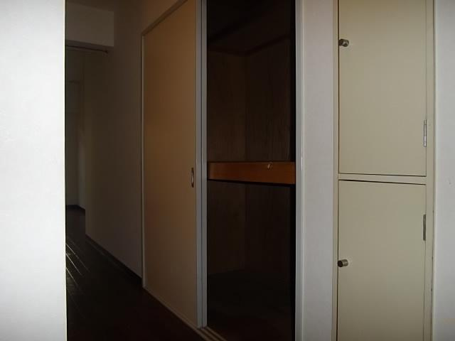 ホワイエ・ドゥ・ラメールの収納