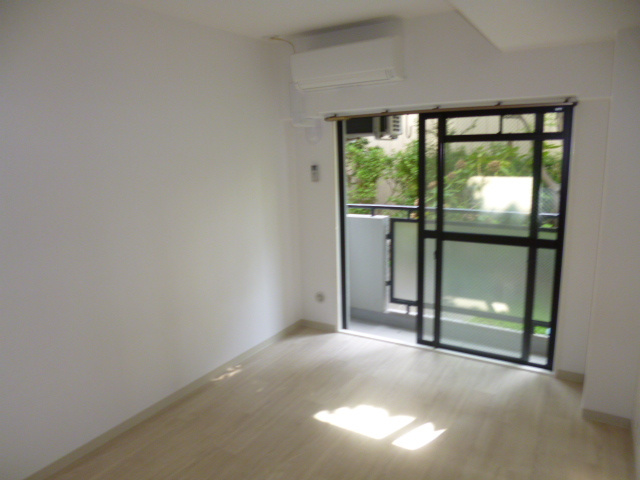 ホワイエ・ドゥ・ラメールの洋室