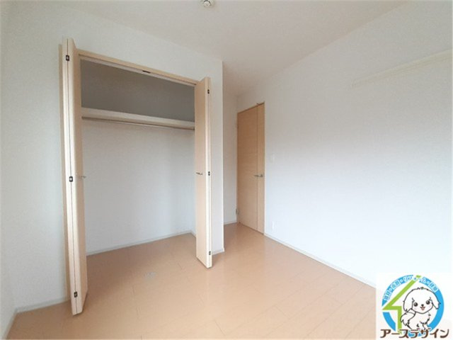 カーサ　イリ―デの洋室|パース写真