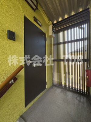 【その他】 | Jena井の頭 | 203号室　玄関ドア※クリーニング完了前※