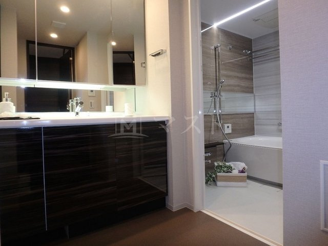 Ｓ－FORT大阪同心の洗面所