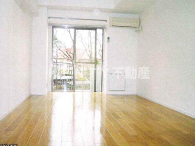 【居間・リビング】 | 三越ゼームス坂マンション | ゆったりとした居間です