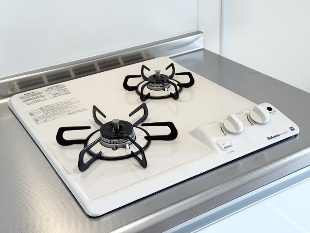 CASA上津のキッチン|料理が焦げ付き始めたら自動で消火する安心安全のガスコンロ