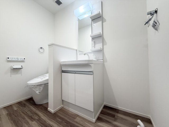 CASA上津の洗面所|開放的な洗面所・脱衣室