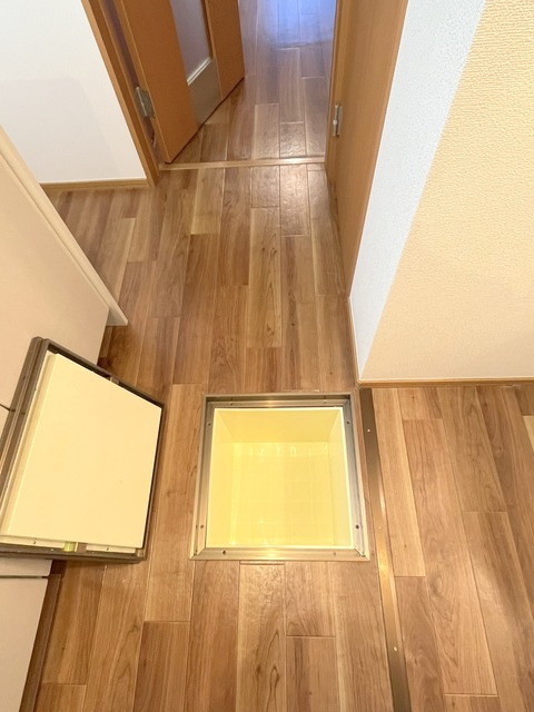 シャルマンドミールのその他|床下収納！