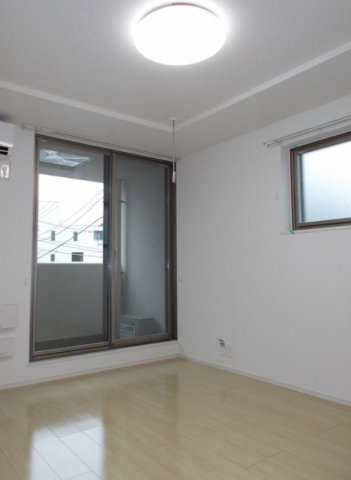 ヴェルニ上中里