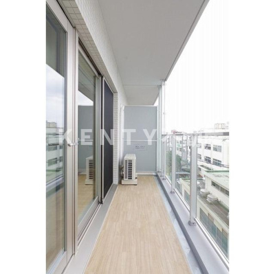 【バルコニー】 | ラティエラ大森西 | 暖かな日差しのふりそそぐバルコニー