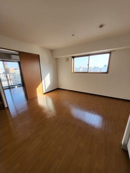 ガーディアン白金の内装