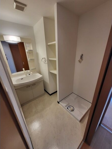 ガーディアン白金の洗面所