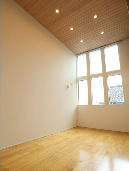 コレクション御器所の内装