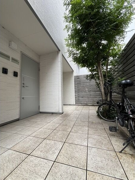 コレクション御器所のエントランス