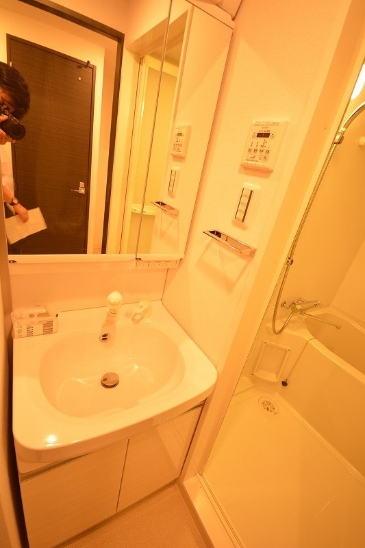 アドバンス大阪城アンジュの独立洗面台|アドバンス大阪城アンジュ　独立洗面化粧台