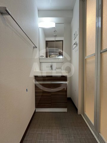 ジアコスモ大阪ベイシティの独立洗面台|ジアコスモ大阪ベイシティ　独立洗面台