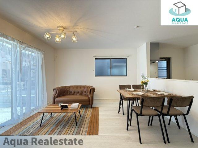 オール電化デザイナーズハウス高松市国分寺町⑦の玄関|きれいな玄関です