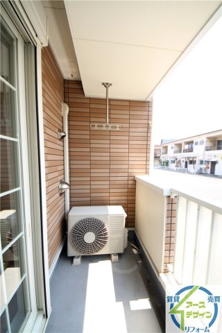 Sunlit AIのバルコニー