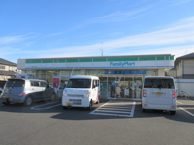 桜メゾンのその他|ファミリーマート大宮上小町店