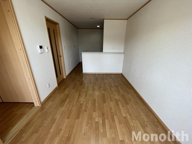 アルルⅡ番館の居間・リビング