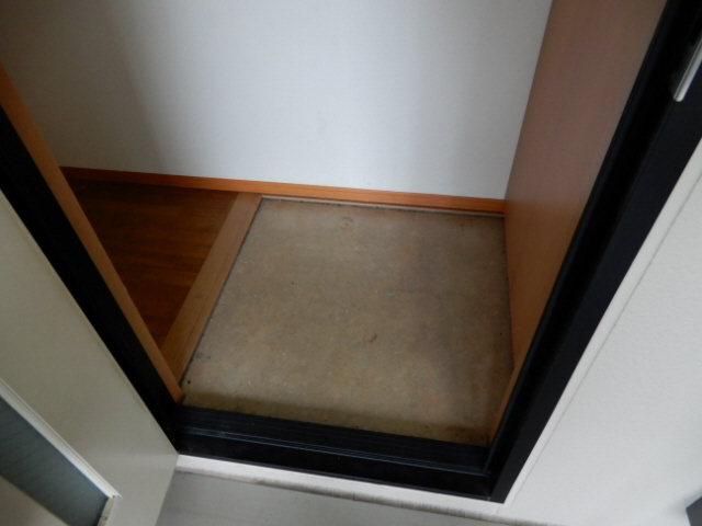 カーサフィオーレ Ａ棟の玄関