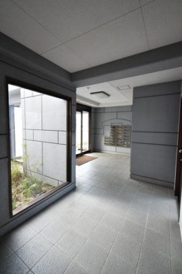 【エントランス】 | グランヴェルデ | ゆとりのあるエントランスです