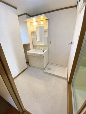 【洗面所】 | グランヴェルデ | 洗面所です