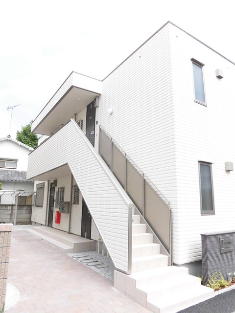 ガーデン若葉の外観