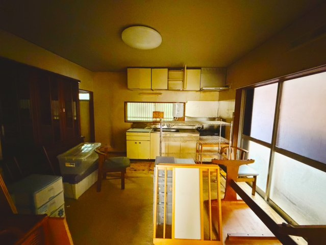 日高市高萩中古住宅のキッチン