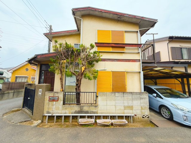 日高市高萩中古住宅の外観