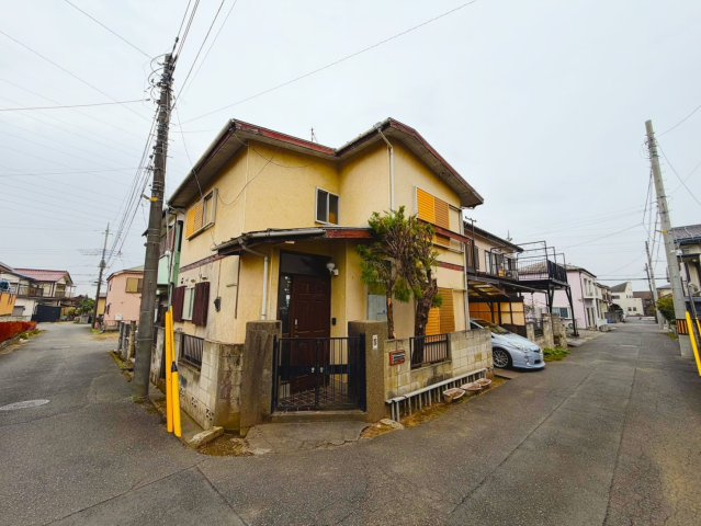 日高市高萩中古住宅の外観