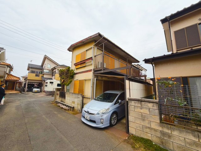 日高市高萩中古住宅の外観