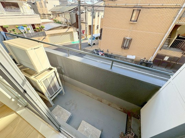 M：COURT南方のバルコニー