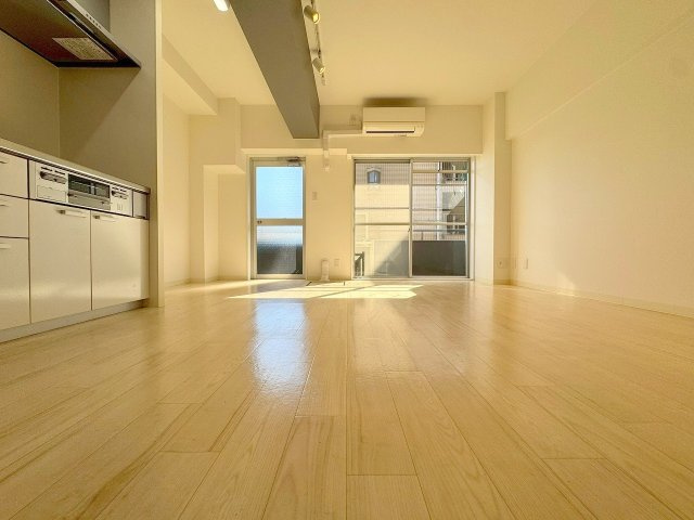 M：COURT南方の居間・リビング