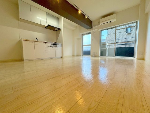 M：COURT南方の居間・リビング