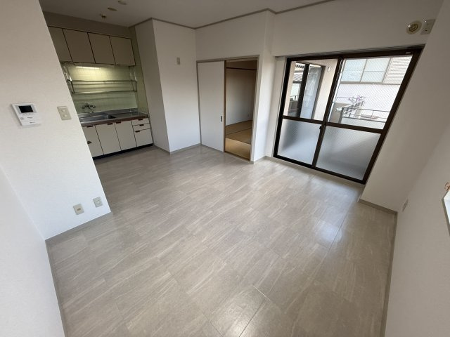 COZY中桜塚の居間・リビング