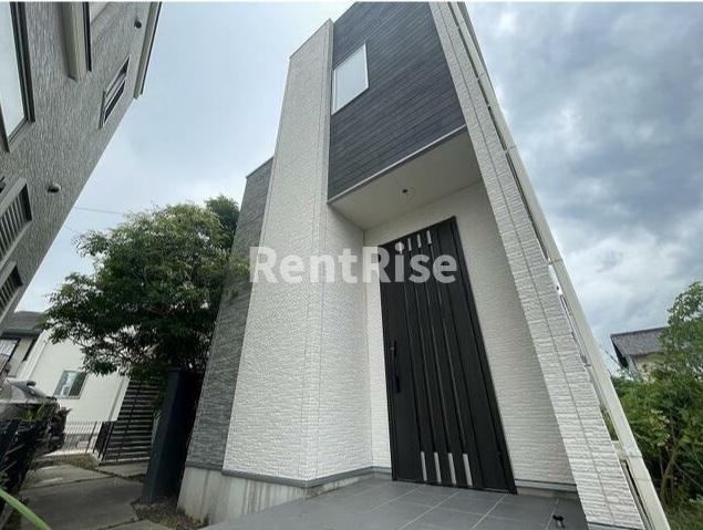 木曽川町内割田貸中古戸建の外観