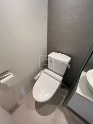 【トイレ】 | S-RESIDENCE難波Briller | S-RESIDENCE難波Briller（エスレジデンス難波ブリエ）　温水洗浄便座