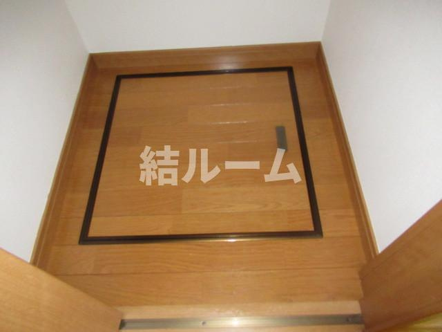 豊島区東池袋５丁目のアパートの収納