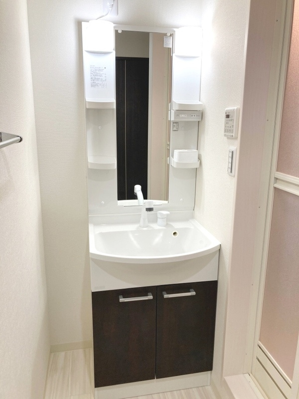 フジパレス上新庄駅北Ⅱ番館の洗面所